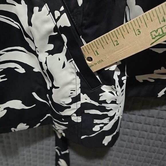 Black White Floral Raincoat Jacket FitsLg Chicos3 NWT Belted Boho Chic Glam City - Picture 16 of 16